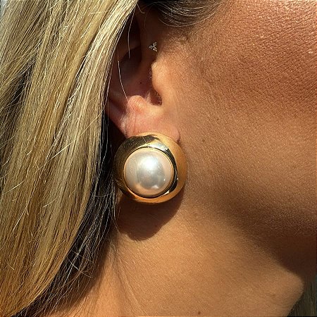 BRINCO BOTÃO COM PEROLA