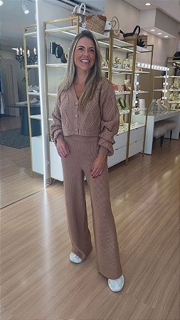 CONJUNTO TRICOT CASAQUETO CALÇA TRANÇADO NUDE