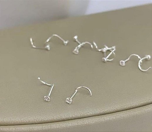 Piercing de nariz ponto de luz