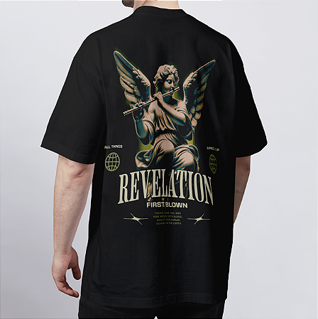 CAMISETA OVERSIZED PRETA REVELATION