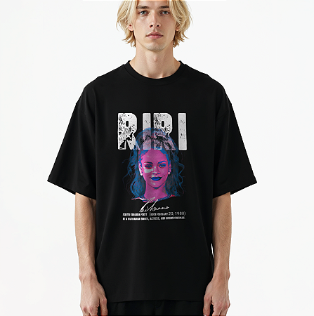 CAMISETA OVERSIZED PRETA RIRI - RIHANNA FRENTE OU COSTAS
