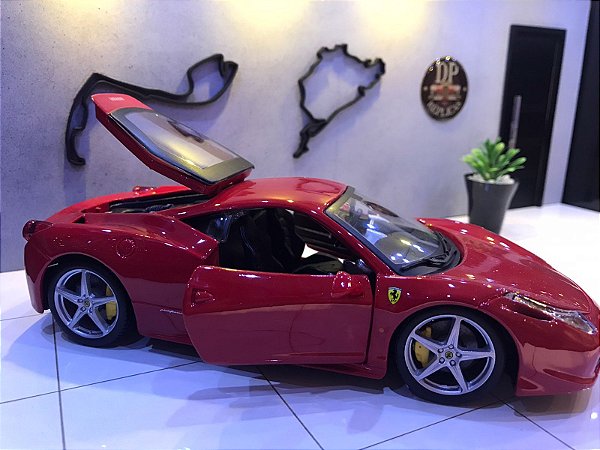 Ferrari 458 Itália 1:24