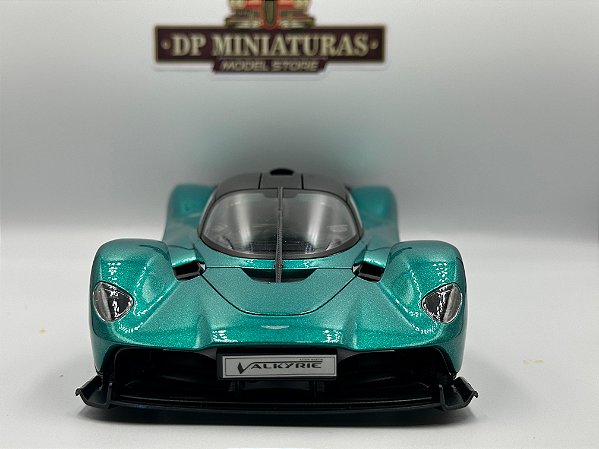 Aston Martin Valkyrie 1/18