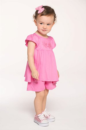 Conjunto shorts e bata vicose com bordado