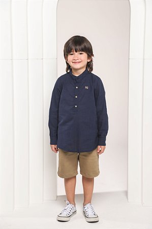 Conjunto bermuda jeans tipo malha e camisa