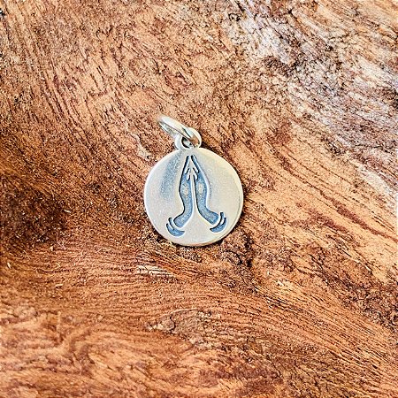 Pingente medalha Namastê