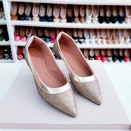 Sapatilha bico fino alongada Shine Dourada