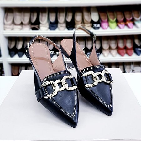 Sapatilha Chanel preto com corrente