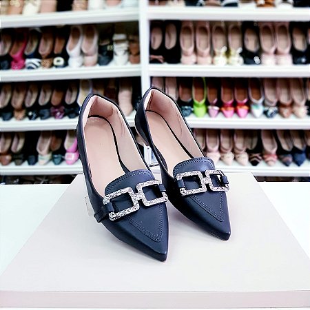 Sapatilha bico fino Preta Renata