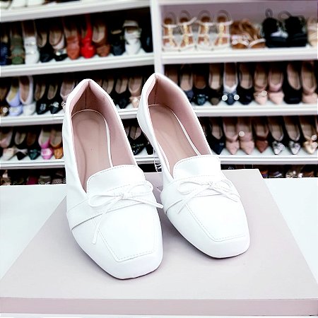 Sapatilha Mocassim Bico Quadrado Branca tamanho especial