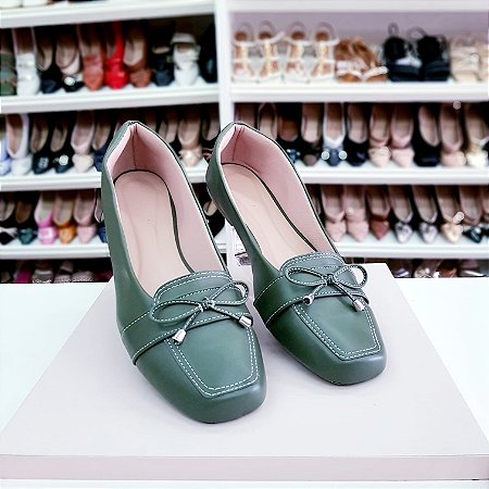 Sapatilha Mocassim Bico Quadrado Verde tamanho especial