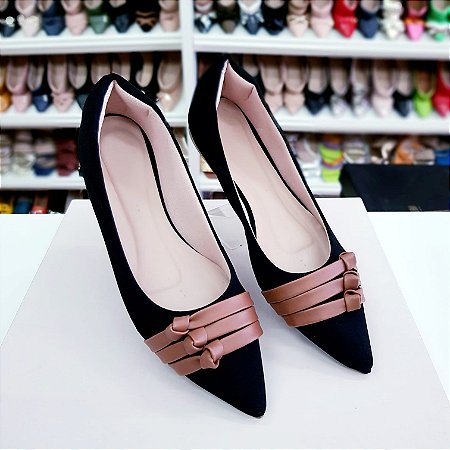 Sapatilha alongada Preta Nobuck Nozinhos Caramelo