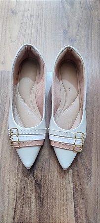 Sapatilha bico fino Alice off white