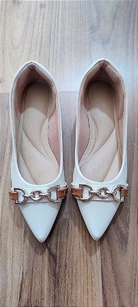 Sapatilha bico fino Amanda off white