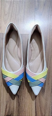 Sapatilha bico fino Off White Mara