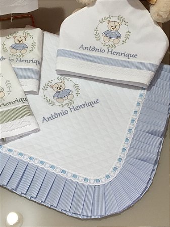 Manta Matelassê com babado