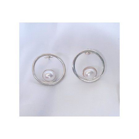 Argola aro com pérola