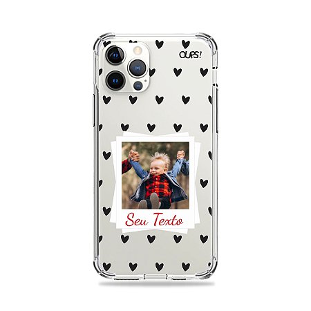 Capinha personalizada com 1 foto polaroide e fundo de corações