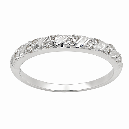 Anel em Prata 925 com Zirconias.