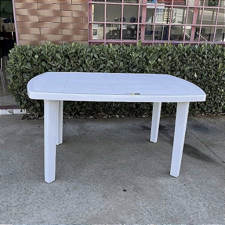 Mesa Retangular Plástica
