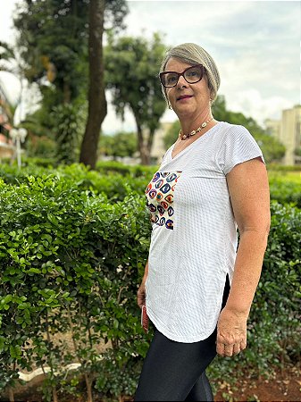 Blusa estampada arredondada na barra alongada em poliamida com elastano