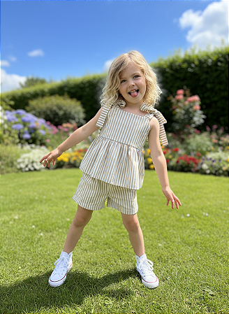 Conjunto Listrinhas Nude - 04/06/08 anos