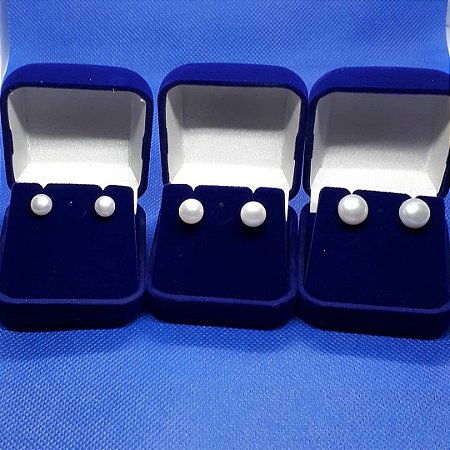 Brincos com base em Prata 925 com tarraxa e Pérola Natural de Água Doce