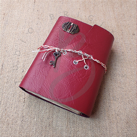 Livro Medieval "Lock Heart"