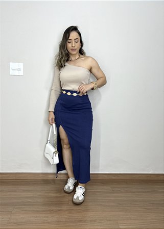 Saia canelada com fenda