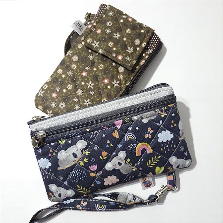Carteira Porta Celular com Dois Bolsos, de Tecido e Alça de Mão