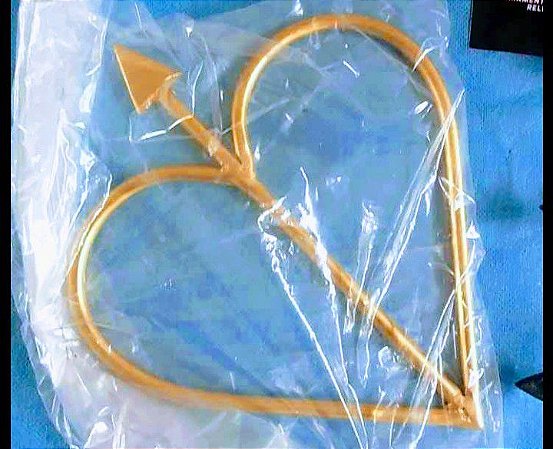 Ofa de coraçao dourado 20cm