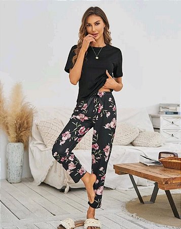 Pijama calça longa blusa curta