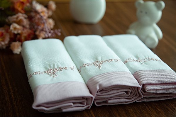 FRALDAS DE OMBRO BORDADAS A MÃO - FLORES ROSA - KIT COM 3 UNIDADES