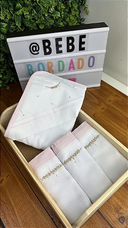 Kit Enxoval Bordado a Mão 4 Peças