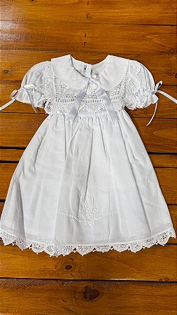 Vestido de Batizado em Algodão com Renda Renascença e Bordado à Mão