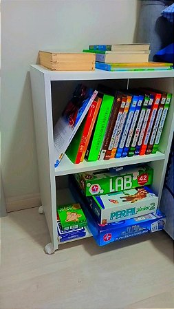 Mesa de Cabeceira Com Rodizios "G"