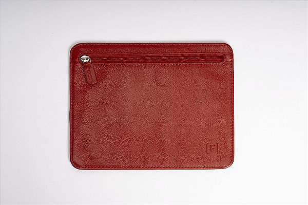 PORTA PASSAPORTE EM COURO VERMELHO