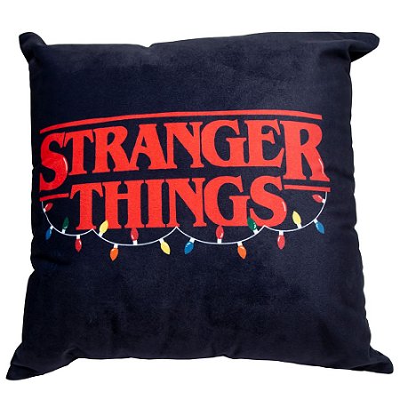 ALMOFADA FIBRA VELUDO 40X40CM STRANGER THINGS LUZES