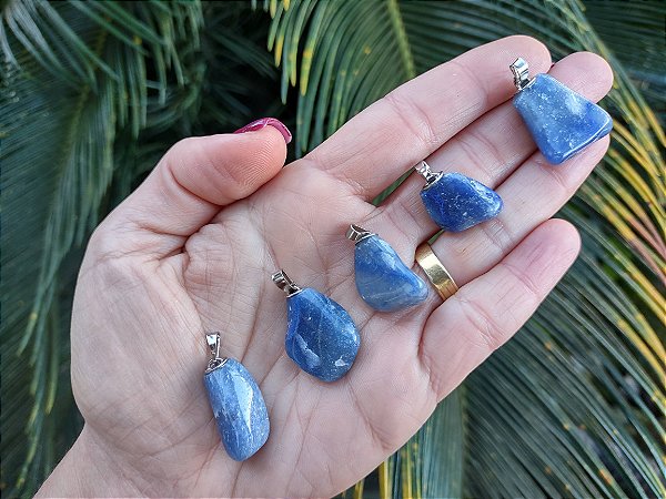 Pingente de QUARTZO AZUL- Harmonia, Calma, Insônias, Comunicação