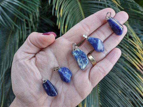 Pingente de SODALITA Rolada - Clareza Mental, Direcionamento, Sabedoria