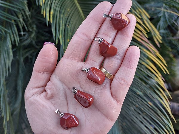 Pingente de JASPE VERMELHO Rolado - Proteção, Coragem e Vitalidade