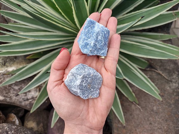 Pedra Bruta QUARTZO AZUL- Calma, Harmonia e Comunicação