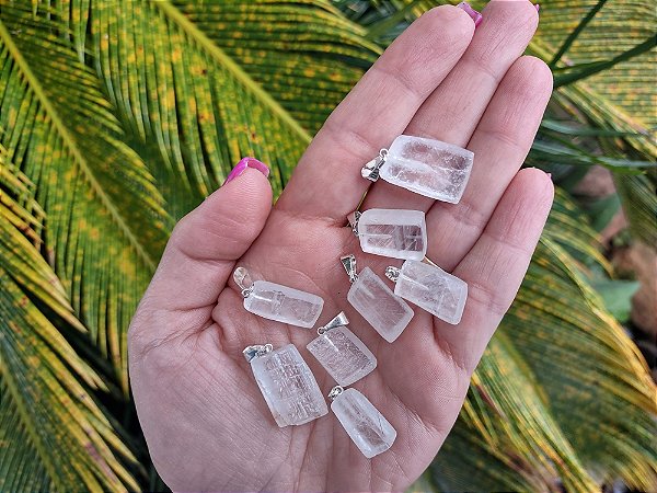 Pingente CALCITA ÓTICA - Pedra de 2023- Clareza mental, Direcionamento, Memória