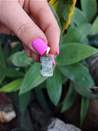 Pingente Bruto de SERPENTINITA bruta- Controle sobre a vida, Cura de traumas.