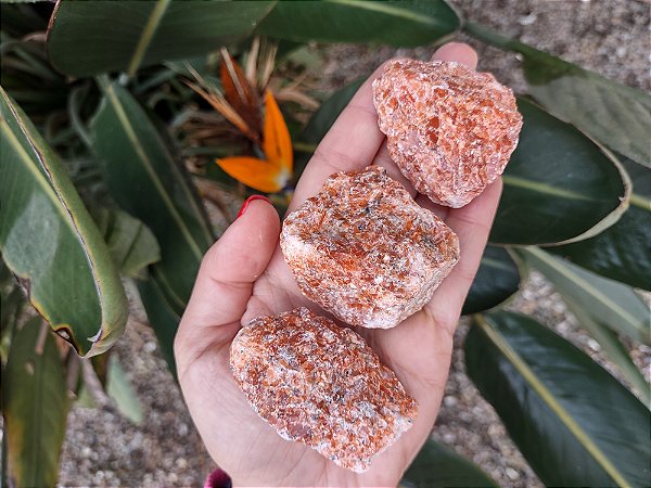 Pedra Bruta de CALCITA de LARANJA -PEDRA DA ALEGRIA, VITALIDADE, EXPRESSÃO