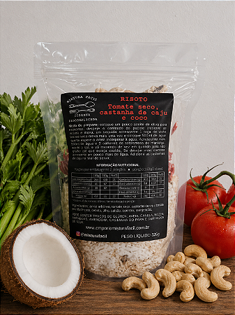 RISOTO TOMATE SECO, CASTANHA DE CAJU E LEITE DE COCO