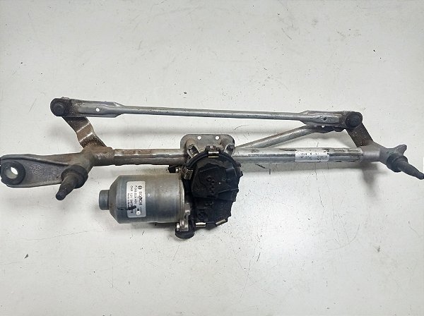 Motor e Galhada Limpa Parabrisa Diant - Fiat Uno - F006B20401