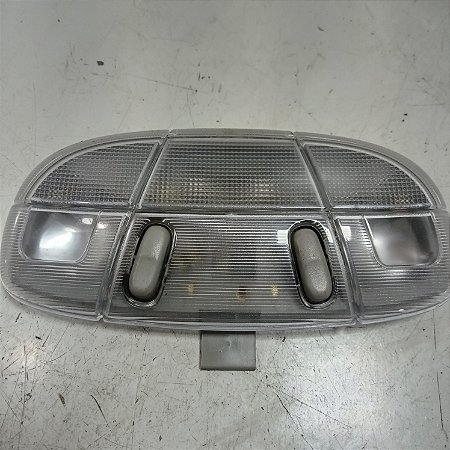 Luz de Teto Cortesia Ford Fusion