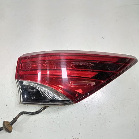 Lanterna Esquerda Canto Toyota SW4
