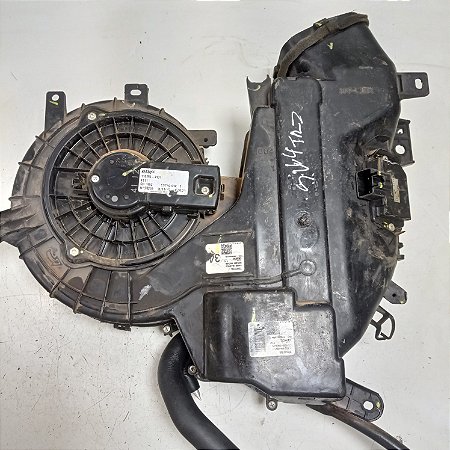 Caixa de Ar Traseira Toyota Hilux SW4